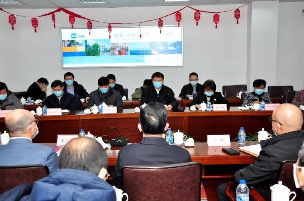 强采购、稳保供，上海市副市长许昆林检查市医疗物资备货供应