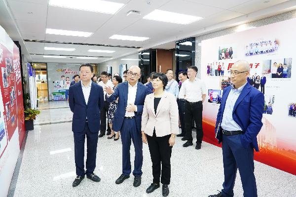 把为人民健康服务落在实干兴企上！918博天堂控股深入学习宗明副市长调研讲话精神